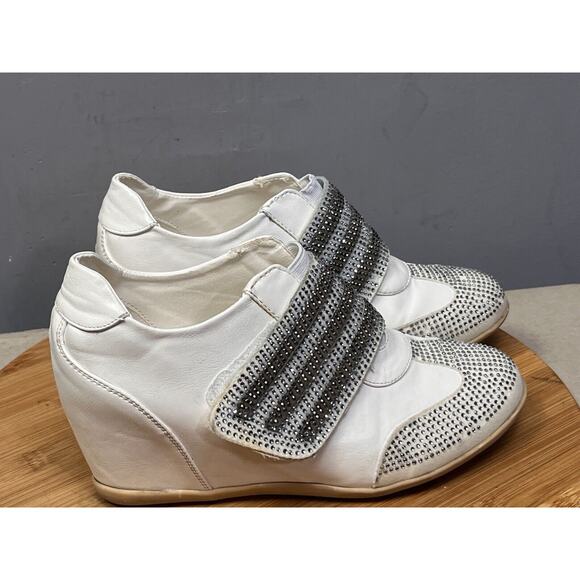 LADY GODIVA Phoebe Embellished Wedge‎ Shoe Womens 7.5 White Sneaker - Picture 1 of 11